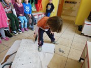 Šroubujeme, zatloukáme, vrtáme a řežeme -polytechnika ve školce